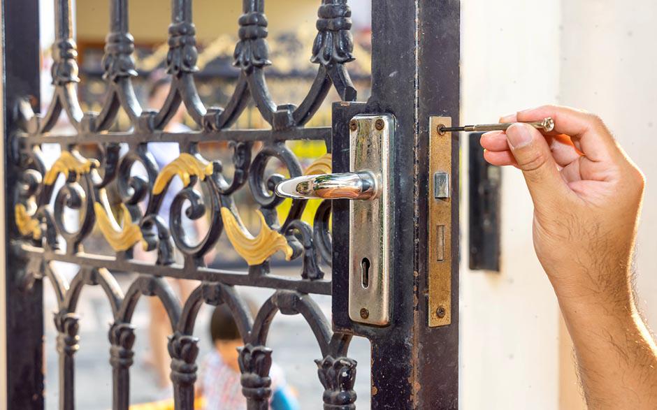 serrure de porte prix Livry-Gargan
